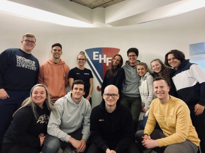 18E9FD8A-6FEC-43EA-A4E9-BC1C83C91B45_1_201_a